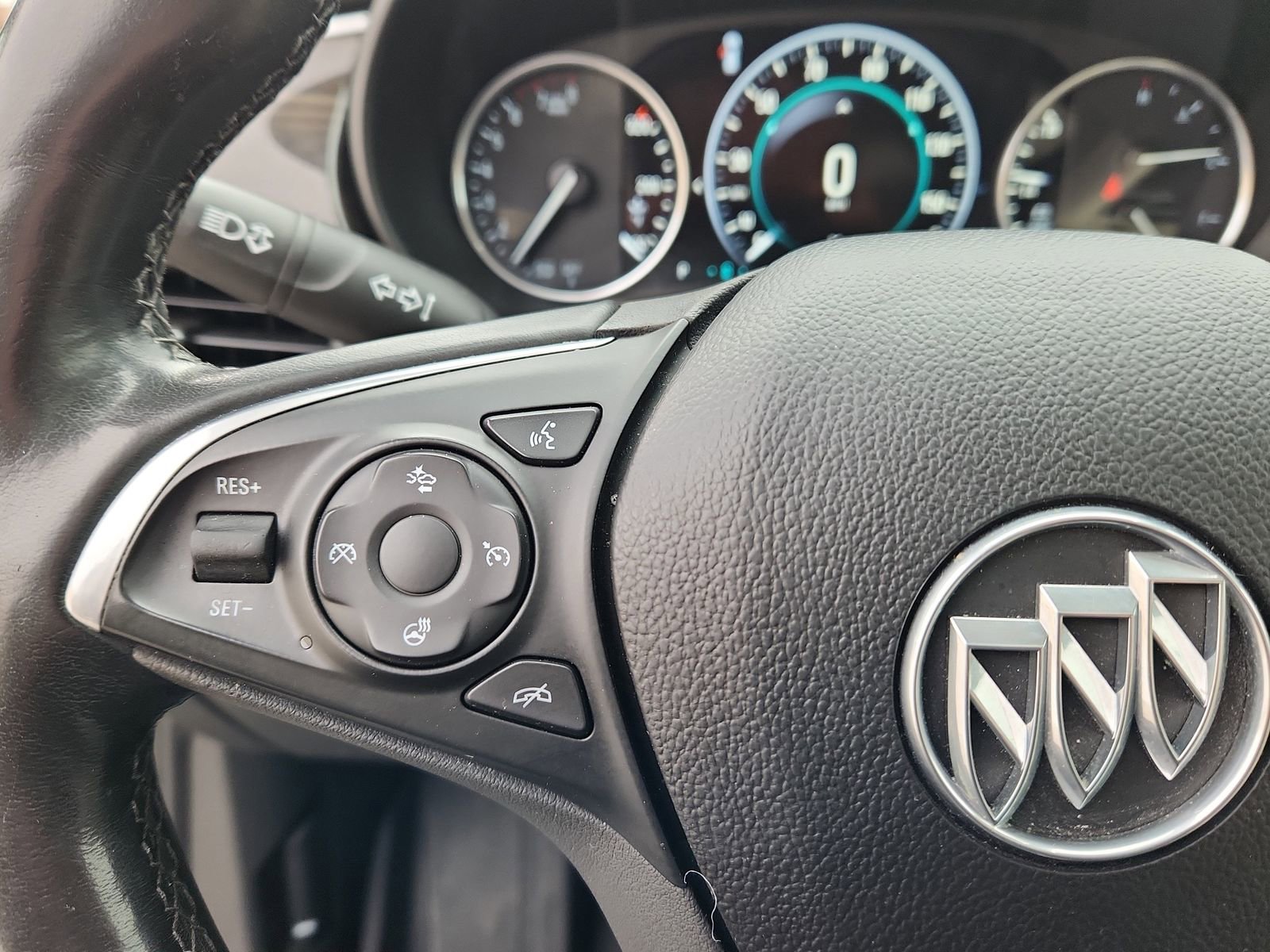 Used 2019 Buick Envision Premium w/ Driver Confidence Package image 19