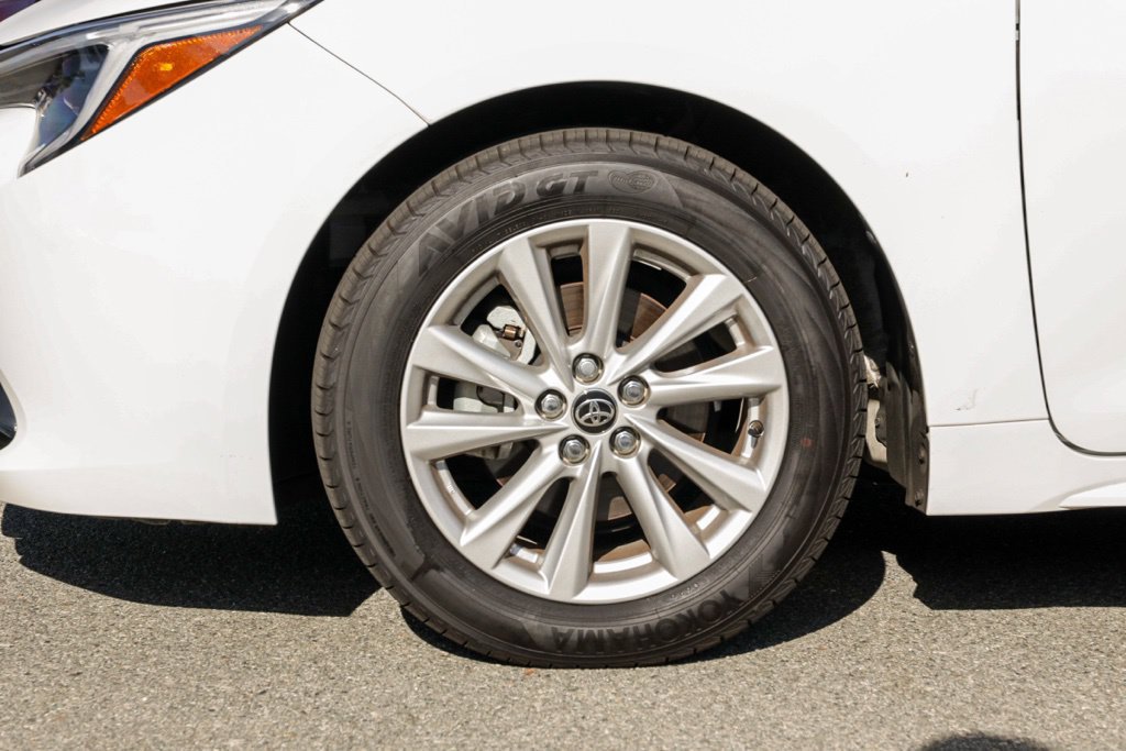 Used 2025 Toyota Corolla SE FWD image 12