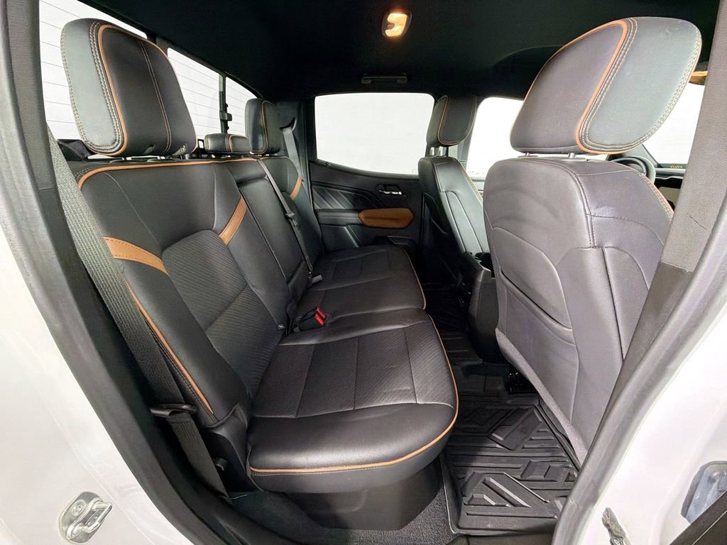 Used 2024 GMC Canyon AT4 w/ AT4 Premium Package image 27