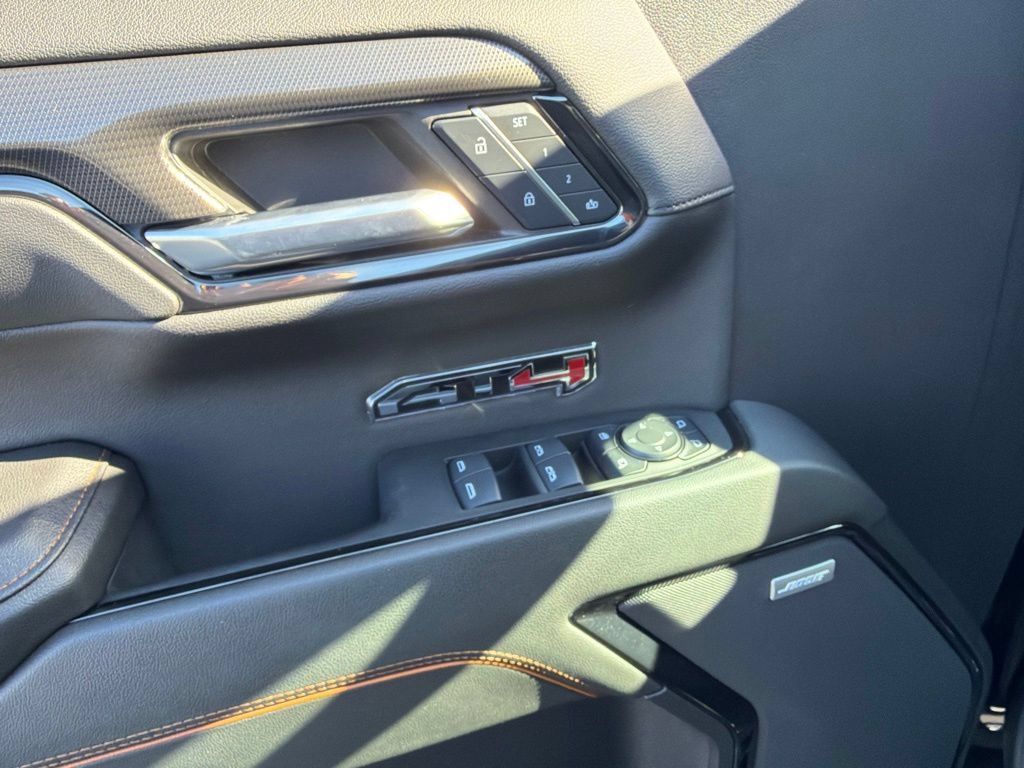 Used 2024 GMC Sierra 1500 AT4 w/ Technology Package AWD/4WD image 8