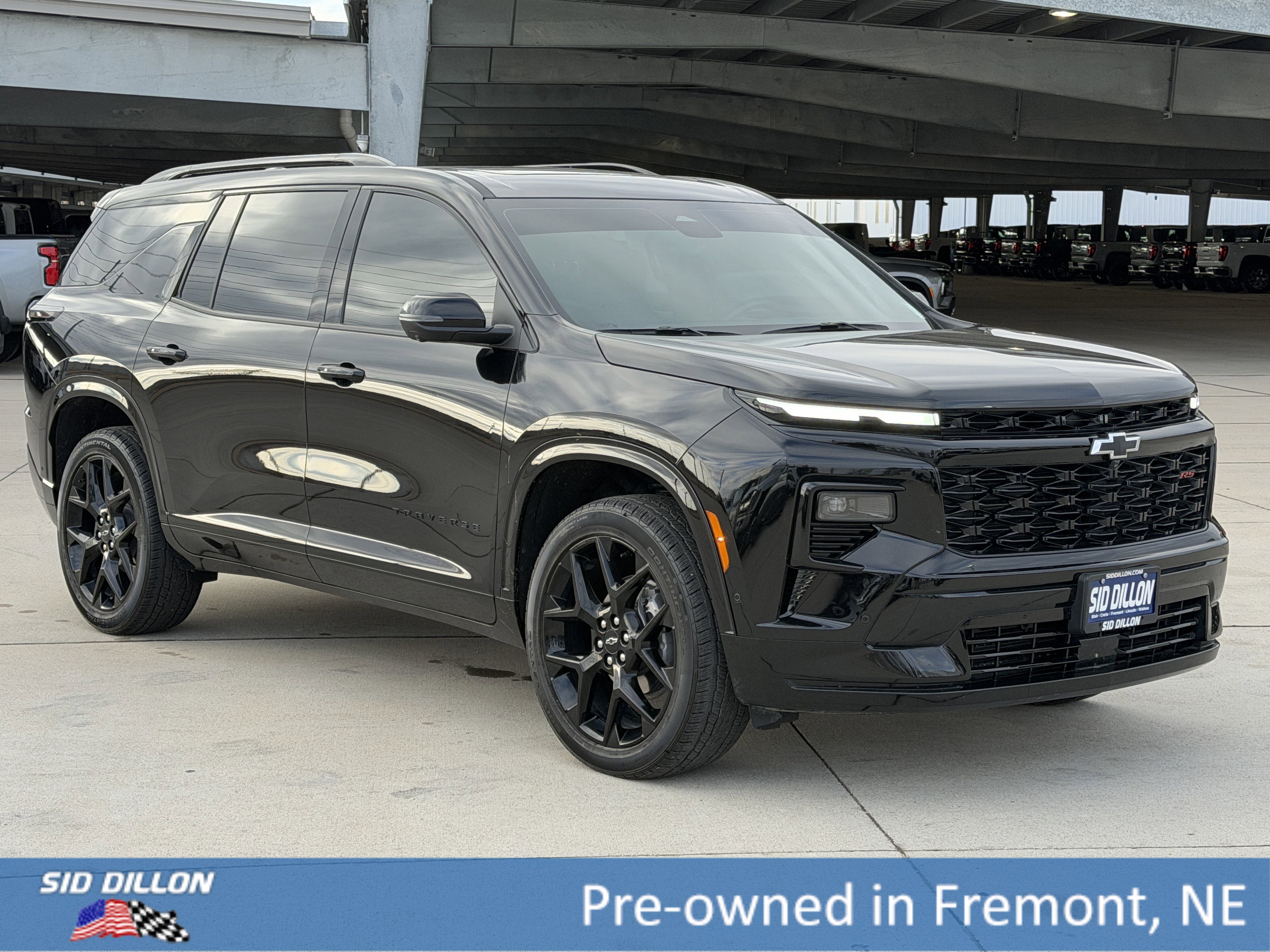 Certified 2025 Chevrolet Traverse RS image 2