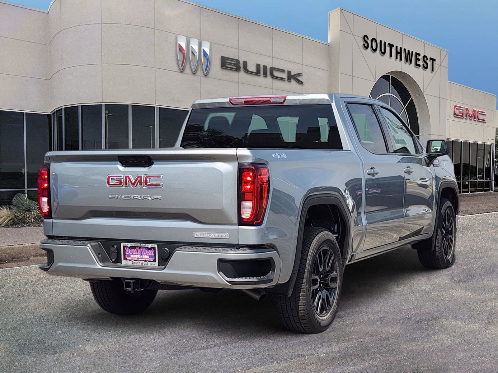 New 2026 GMC Sierra 1500 Elevation image 5