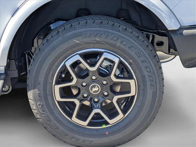 New 2026 Ford Bronco Outer Banks image 9