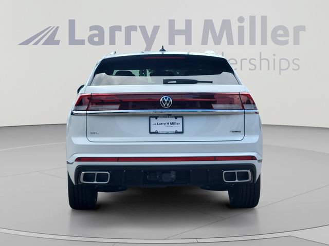 New 2026 Volkswagen Atlas Cross Sport SEL Premium R-Line AWD/4WD image 4