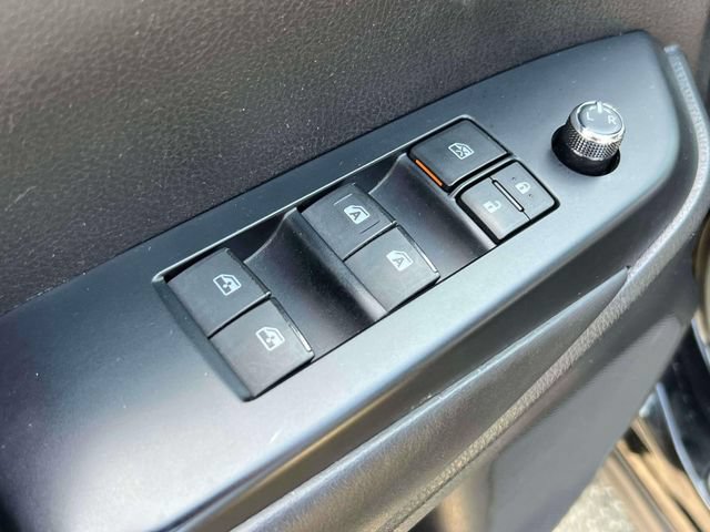 Used 2018 Toyota Highlander Plus AWD/4WD image 17