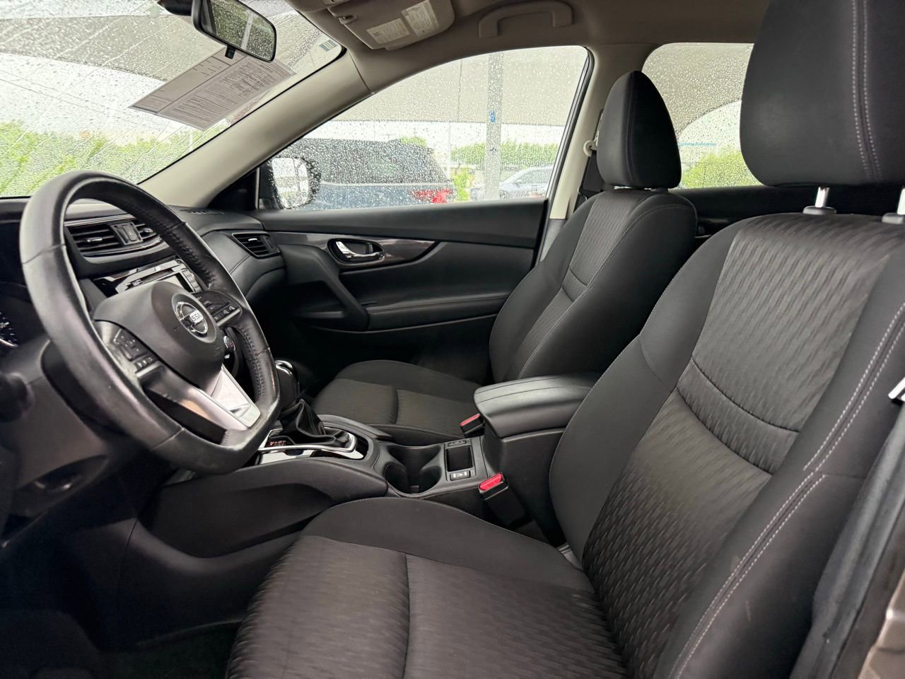 Used 2018 Nissan Rogue SV FWD image 10