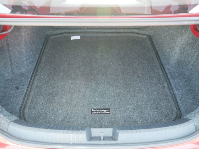 Used 2023 Volkswagen Jetta SE w/ Panoramic Sunroof Package image 18