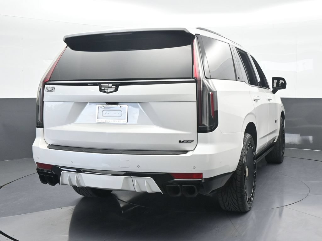 Used 2023 Cadillac Escalade V AWD/4WD image 5