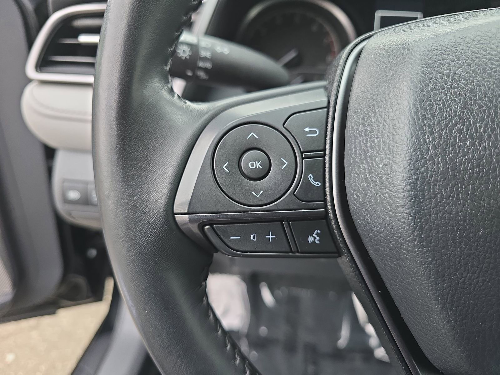 Used 2023 Toyota Camry SE image 22