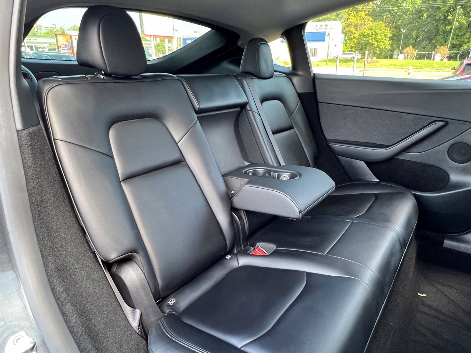 Used 2024 Tesla Model Y Long Range AWD/4WD image 14