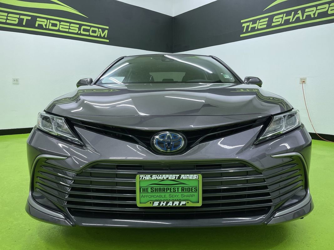 Used 2023 Toyota Camry LE image 3