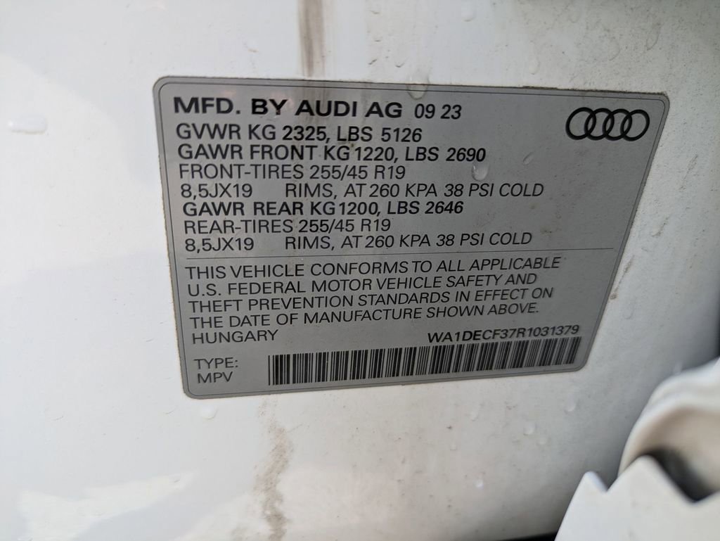 Used 2024 Audi Q3 2.0T Premium w/ Convenience Package AWD/4WD image 40