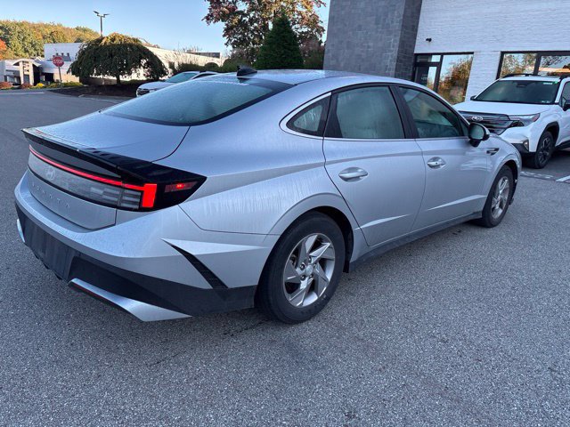 Used 2025 Hyundai Sonata SE FWD image 5