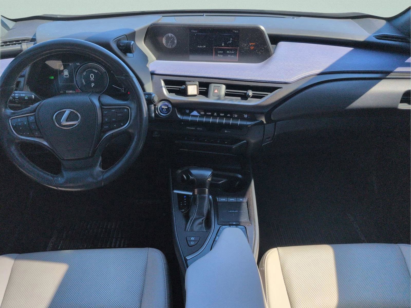 Used 2020 Lexus UX 250h w/ Premium Package image 23