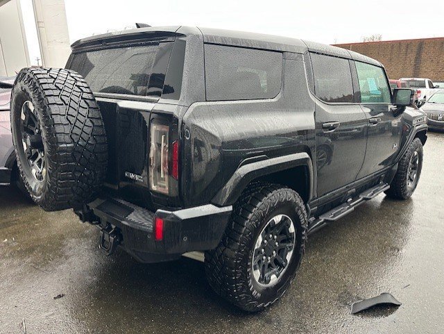 Used 2024 GMC Hummer EV 2X w/ Extreme Off-Road Package image 4