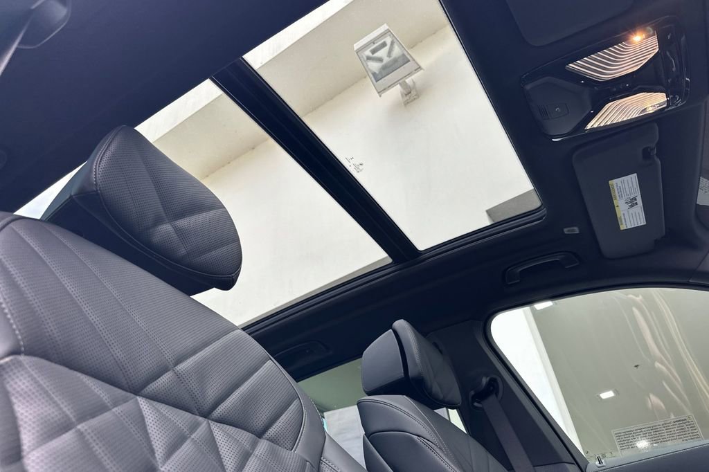 New 2026 BMW X5 xDrive40i w/ M Sport Package image 18