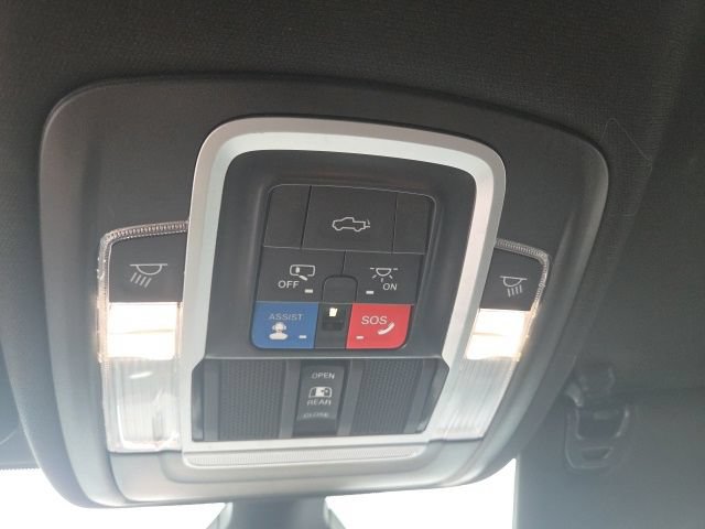Certified 2023 RAM 3500 Laramie AWD/4WD image 9