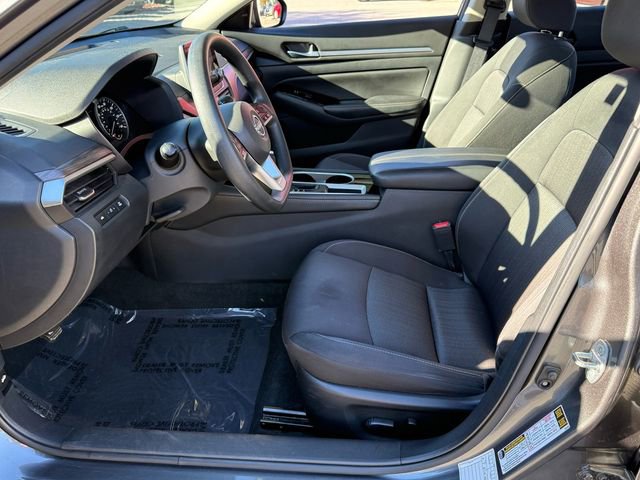 Used 2023 Nissan Altima 2.5 SV image 9