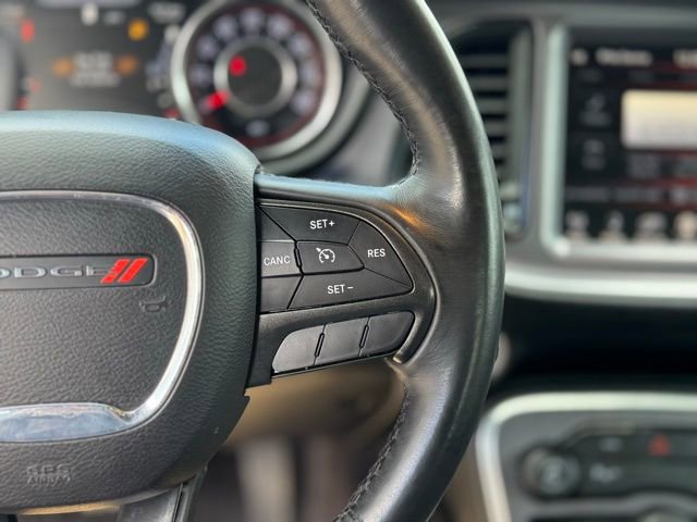 Used 2016 Dodge Challenger R/T w/ Driver Convenience Group image 18