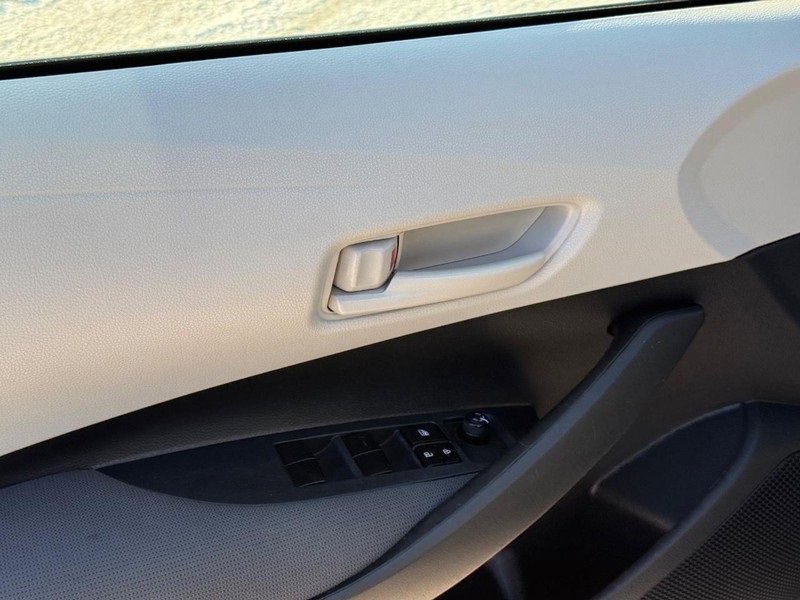 Used 2023 Toyota Corolla LE image 18