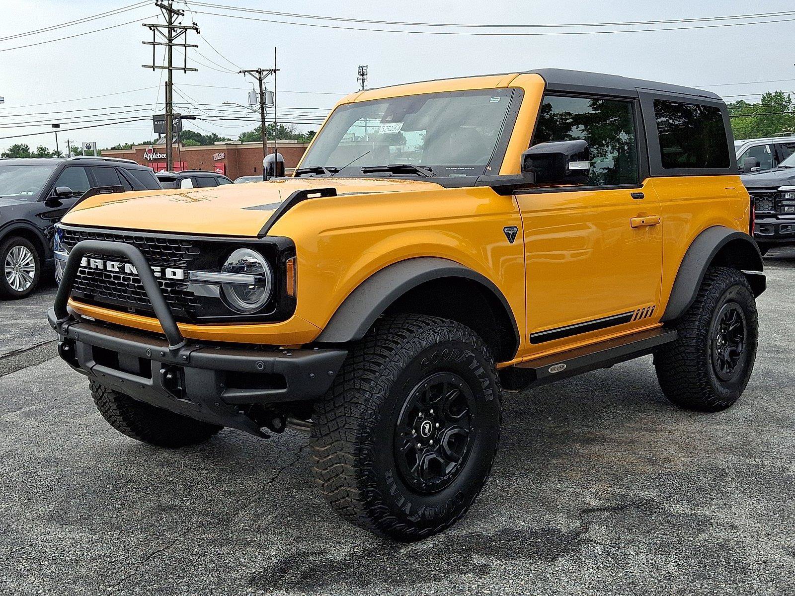 Certified 2021 Ford Bronco First Edition AWD/4WD image 4