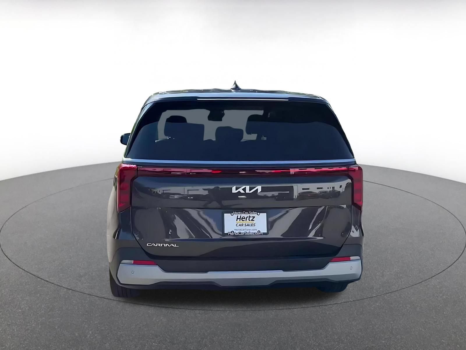 Used 2026 Kia Carnival FWD image 11