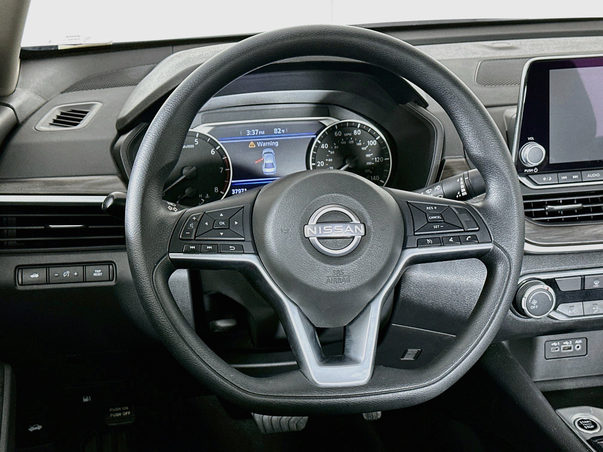 Used 2025 Nissan Altima 2.5 SV FWD image 18