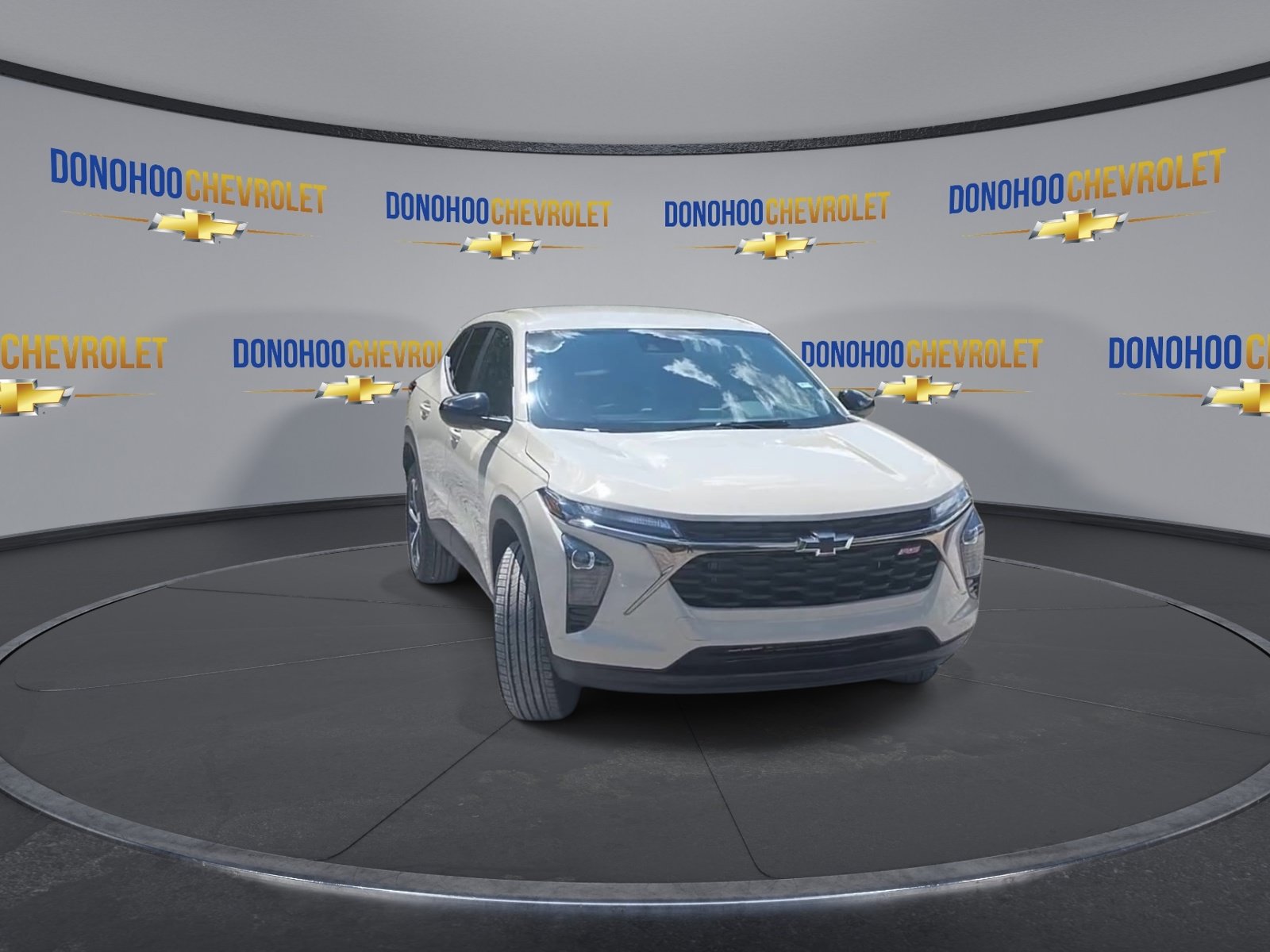 New 2026 Chevrolet Trax RS w/ Driver Confidence Package FWD image 5