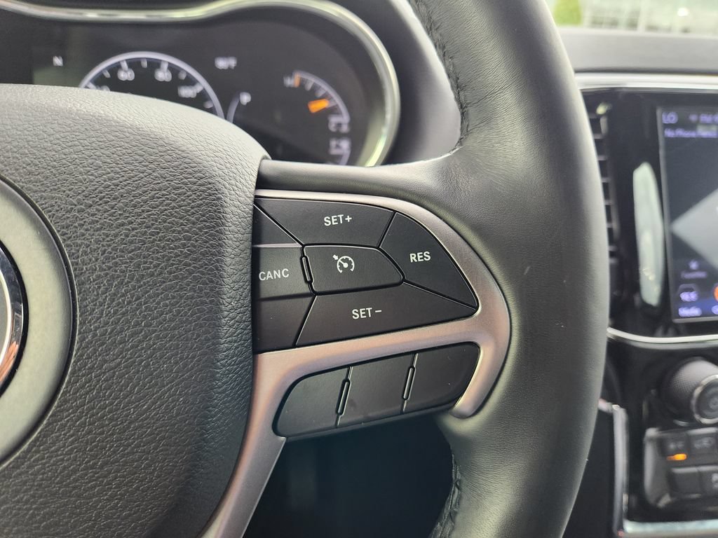 Used 2020 Jeep Grand Cherokee Limited RWD image 29