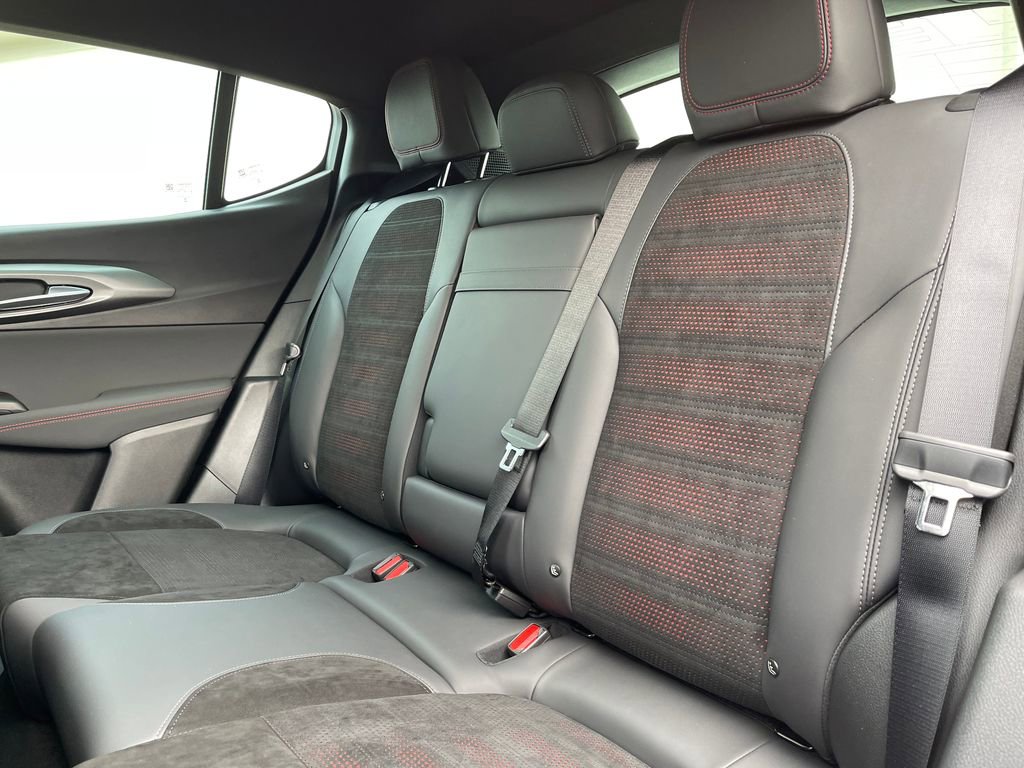 Used 2024 Dodge Hornet R/T Plus image 31