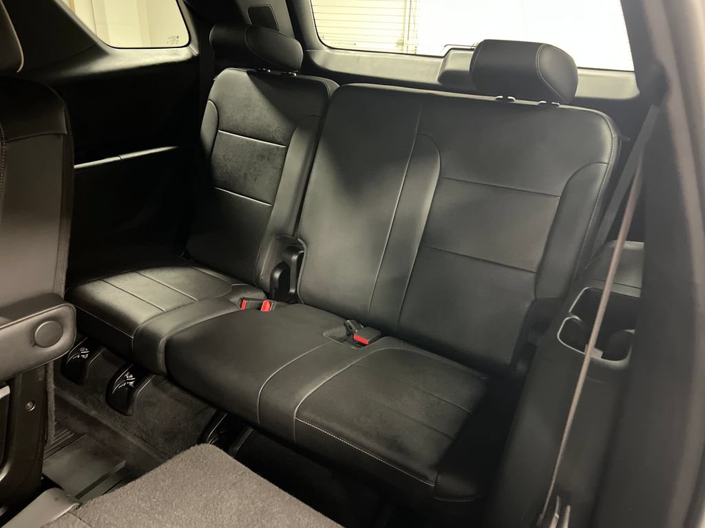 Certified 2022 Chevrolet Traverse Premier w/ LPO, Floor Liner Package AWD/4WD image 15