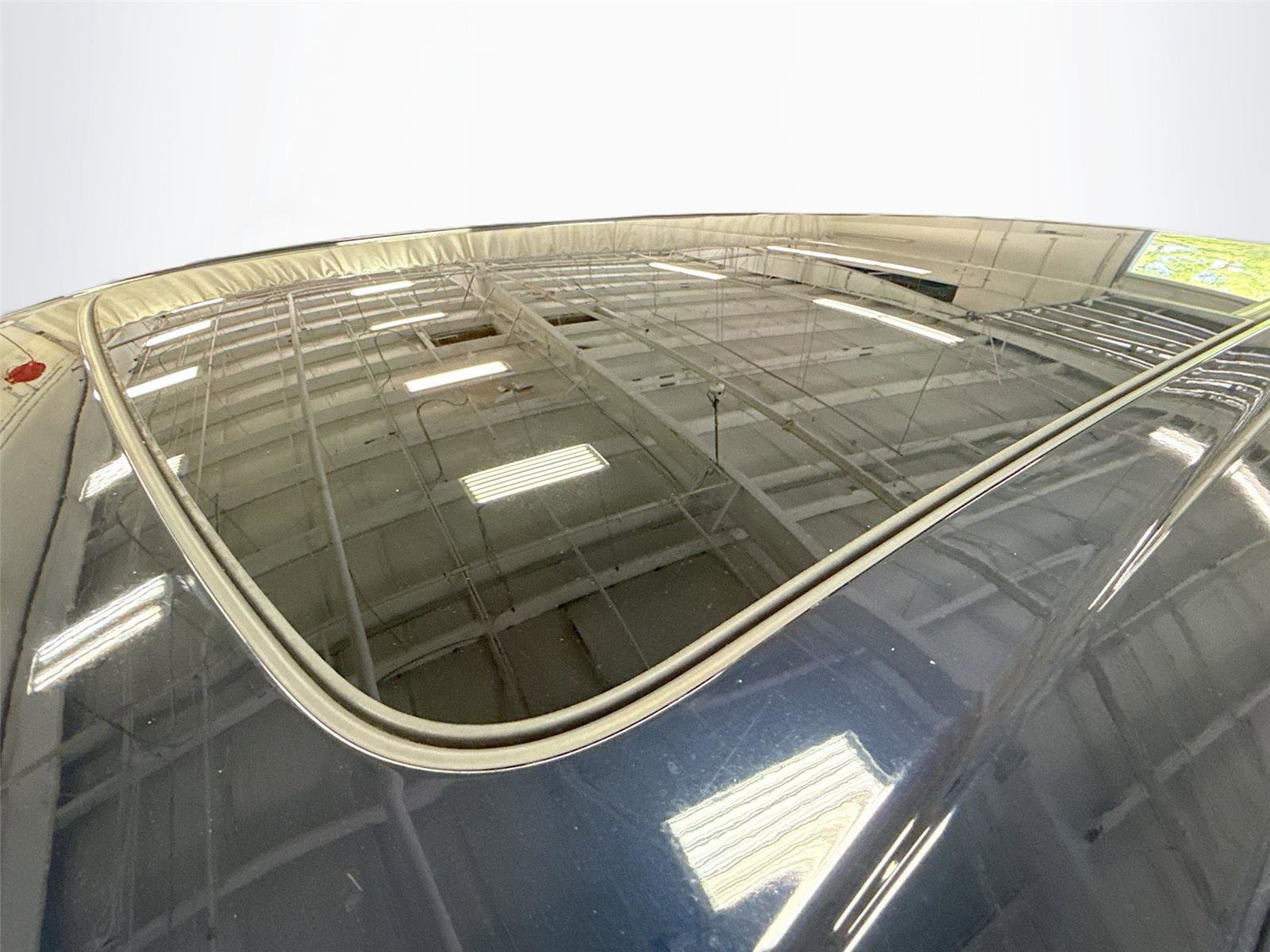 Used 2022 Porsche Cayenne Platinum Edition AWD/4WD image 23