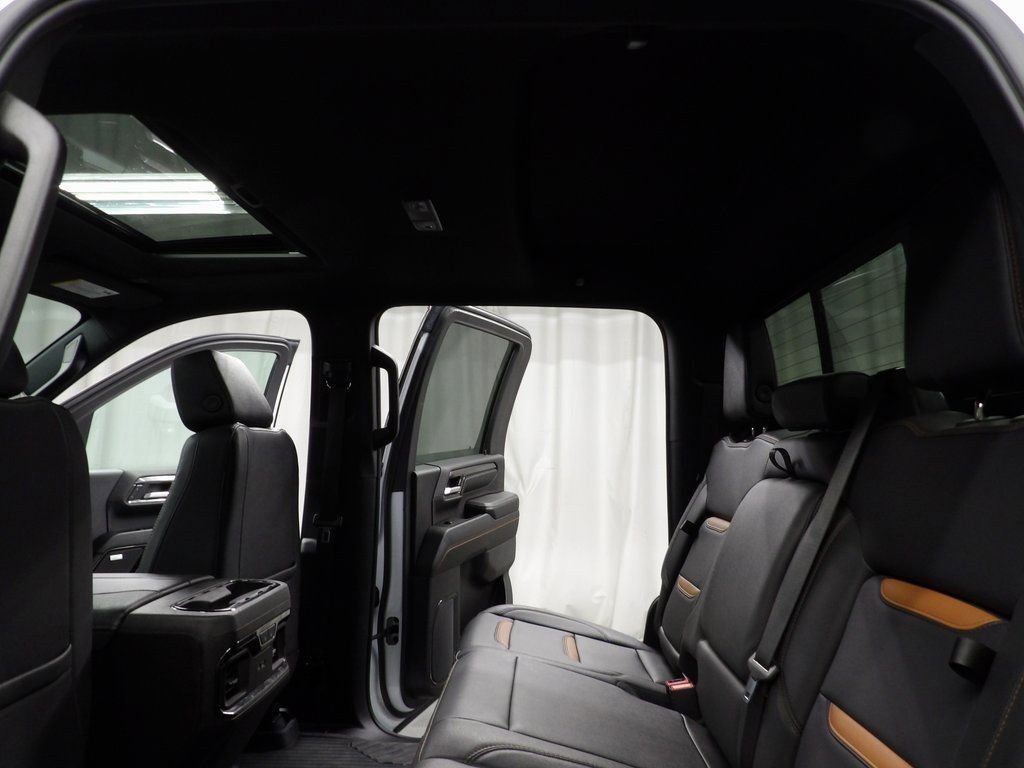 Used 2024 GMC Sierra 2500 AT4 w/ AT4 Premium Plus Package image 15