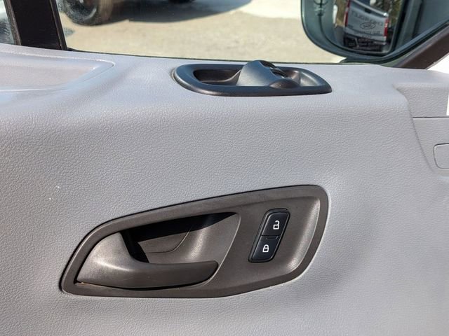 Used 2019 Ford Transit 250 148 Medium Roof RWD image 15