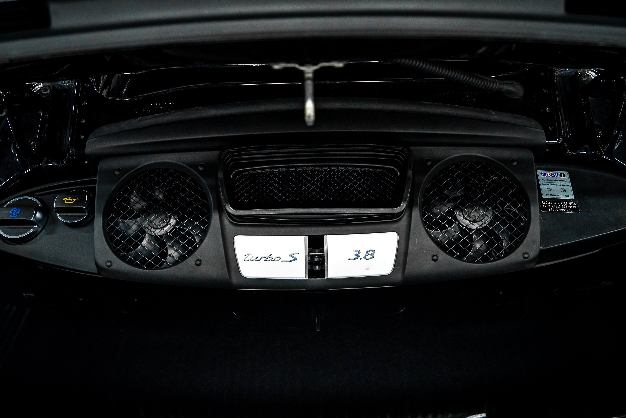 Used 2014 Porsche 911 Turbo S AWD/4WD image 17