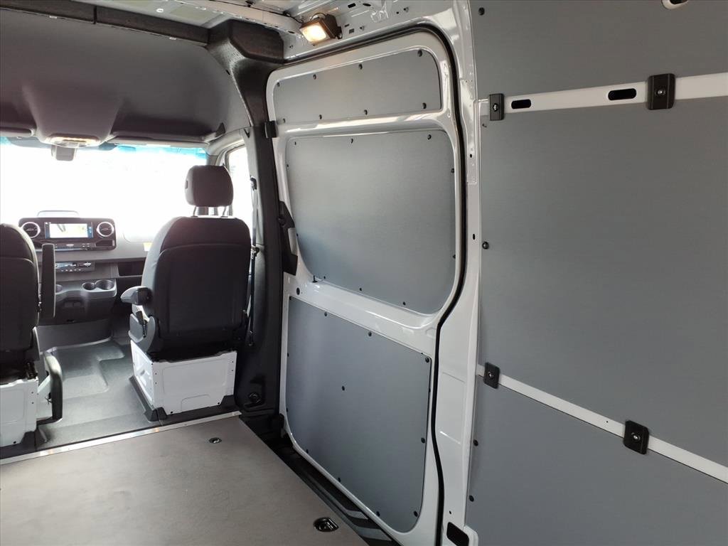 New 2026 Mercedes-Benz Sprinter 2500 image 26