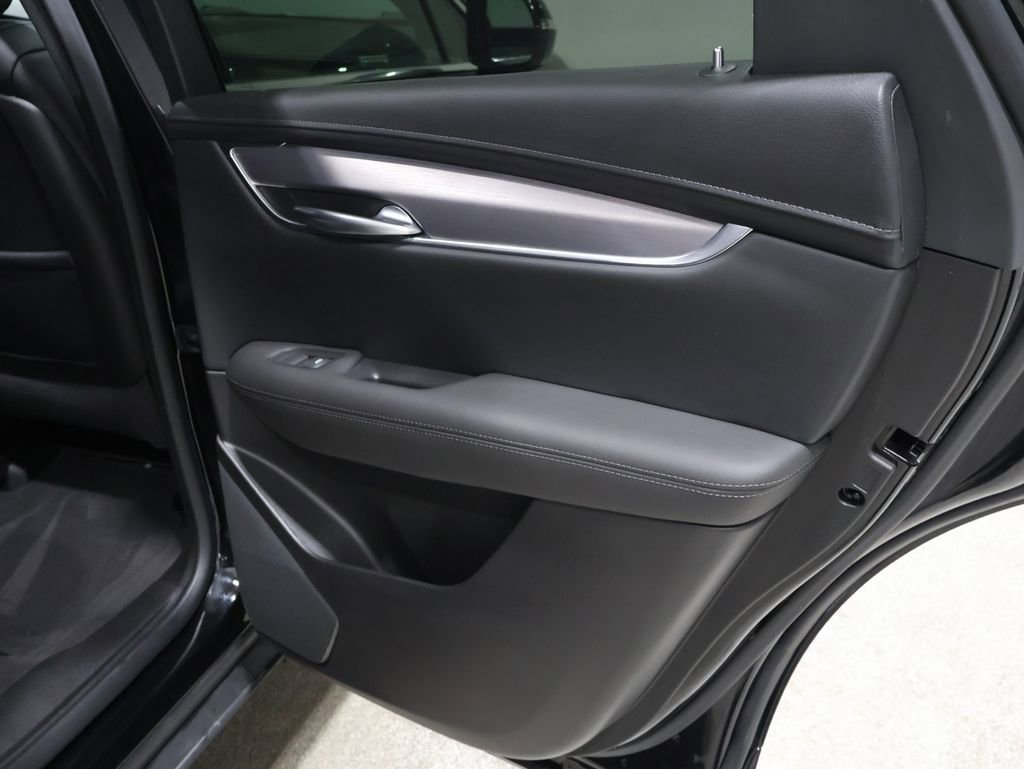 Used 2023 Cadillac XT5 Luxury image 23