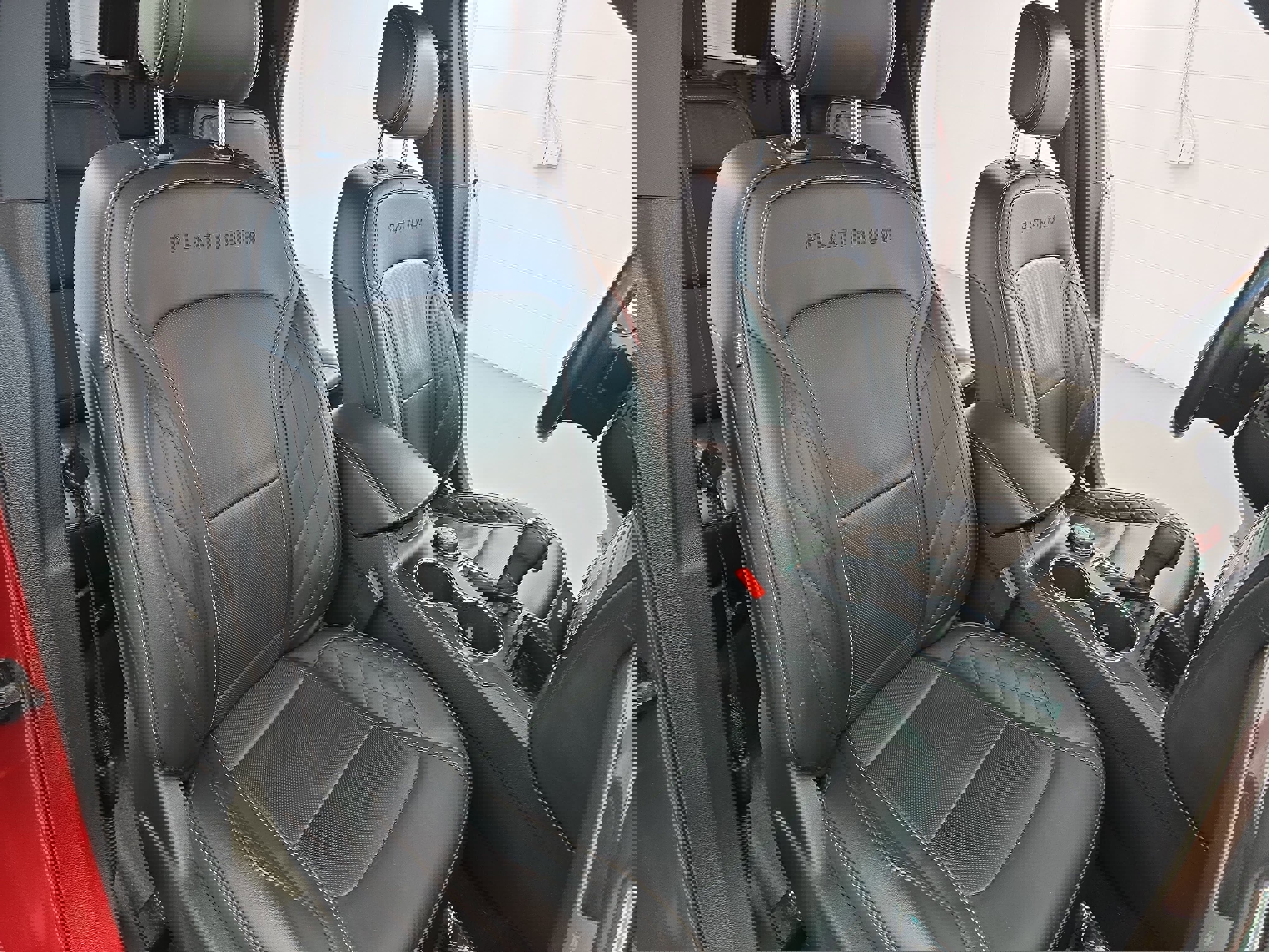 Used 2017 Ford Explorer Platinum image 10