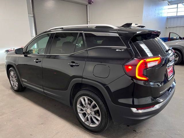 Used 2024 GMC Terrain SLT image 5