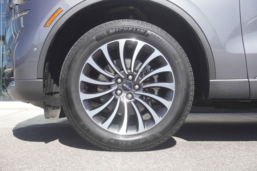 Used 2023 Lincoln Aviator Reserve w/ Equipment Group 201A image 35