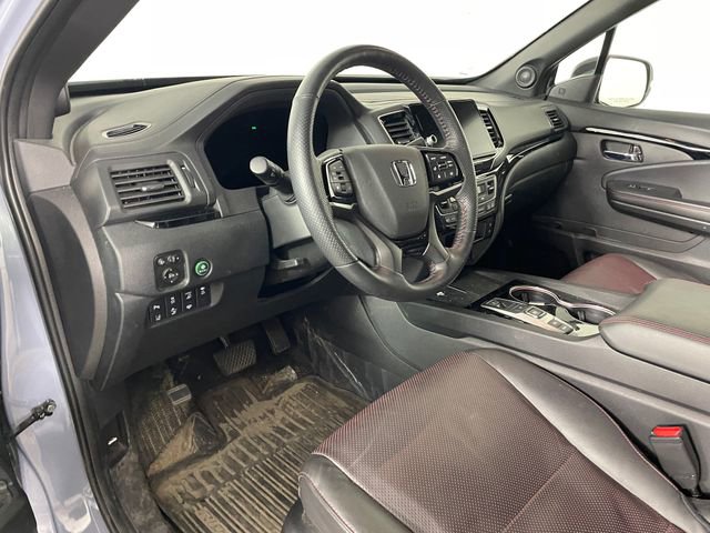 Certified 2024 Honda Ridgeline Black Edition image 3