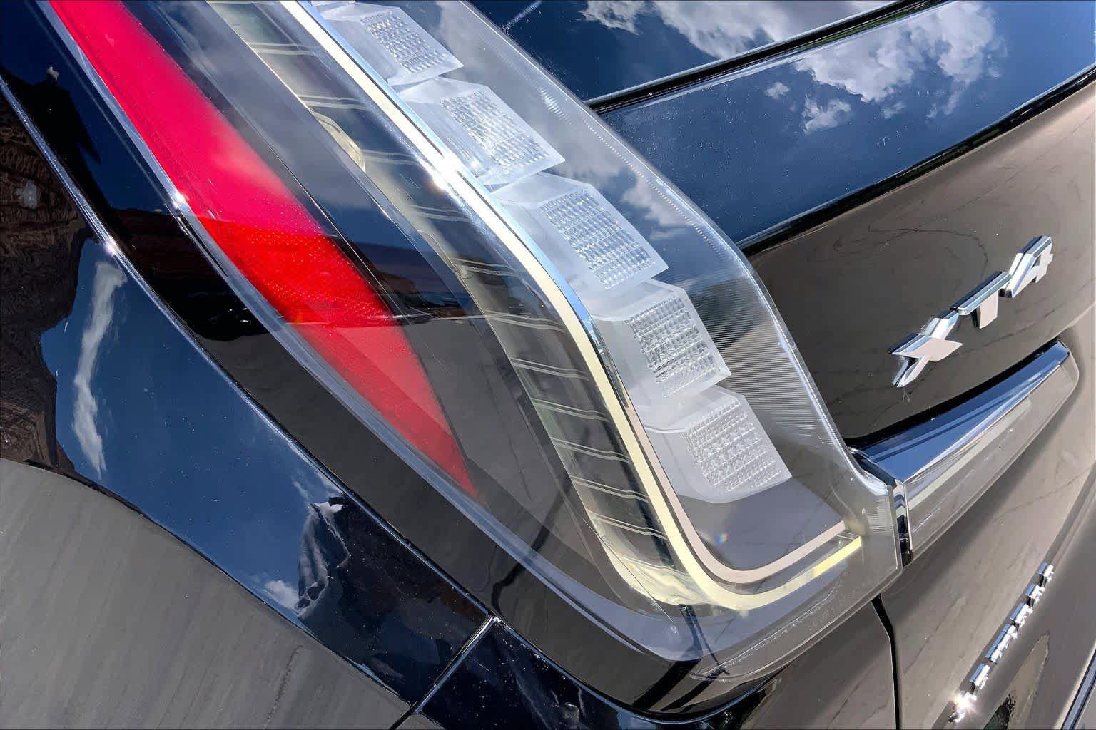 Used 2020 Cadillac XT4 Sport w/ Cold Weather Package FWD image 29