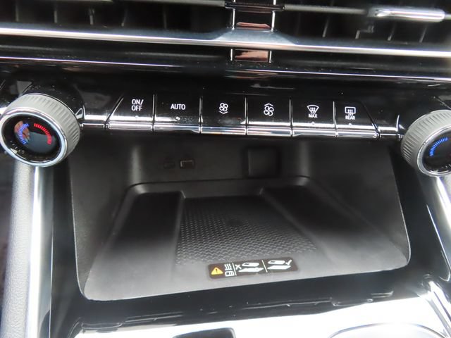 Used 2025 Chevrolet Traverse RS w/ LPO, Floor Liner Package AWD/4WD image 38