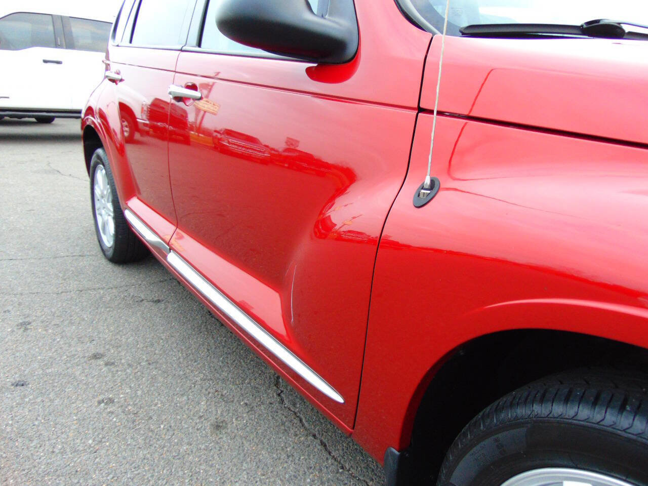 Used 2010 Chrysler PT Cruiser image 61