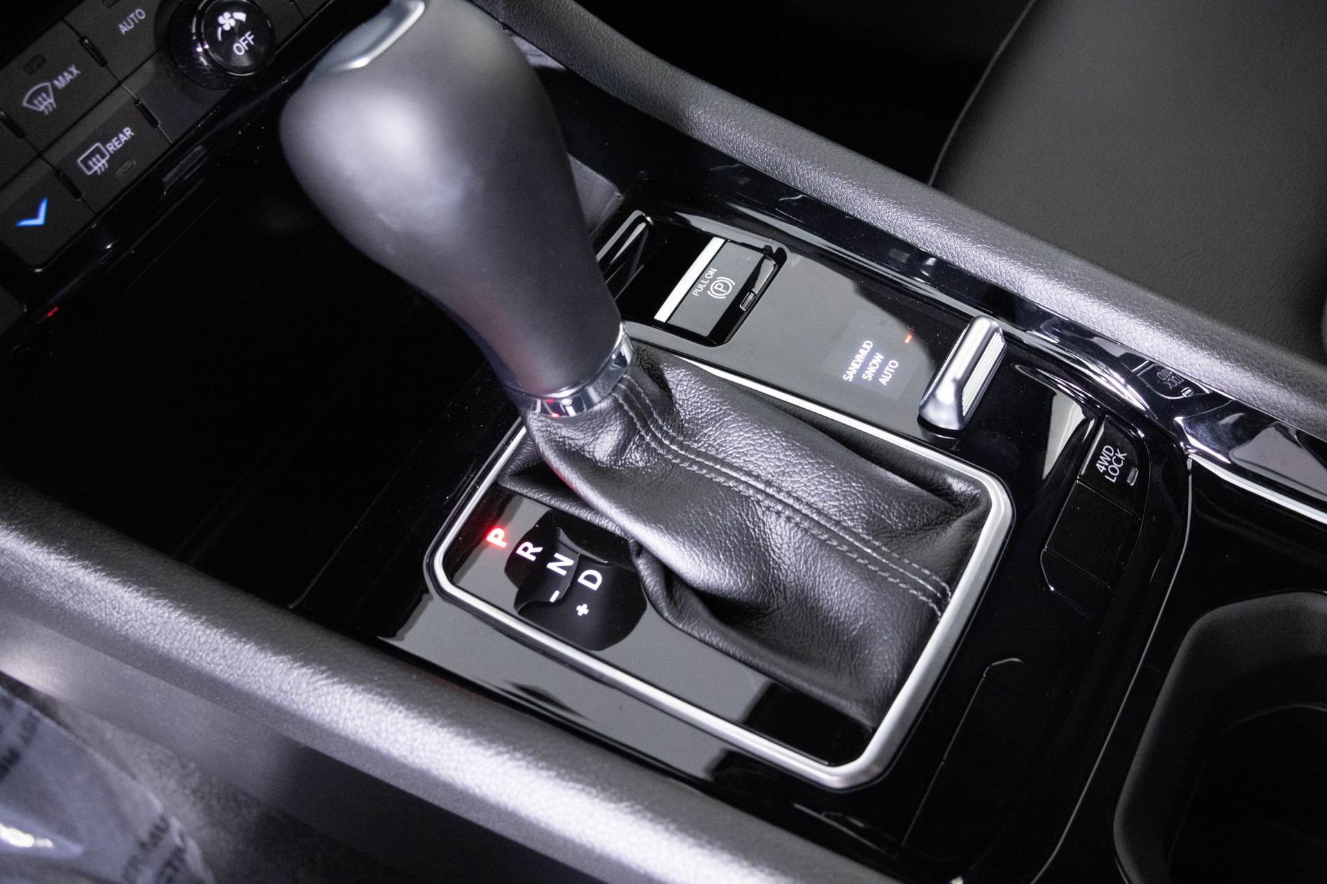 New 2026 Jeep Compass Limited image 25