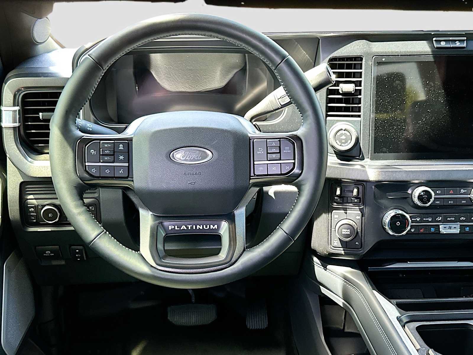 Used 2026 Ford F250 Platinum AWD/4WD image 11