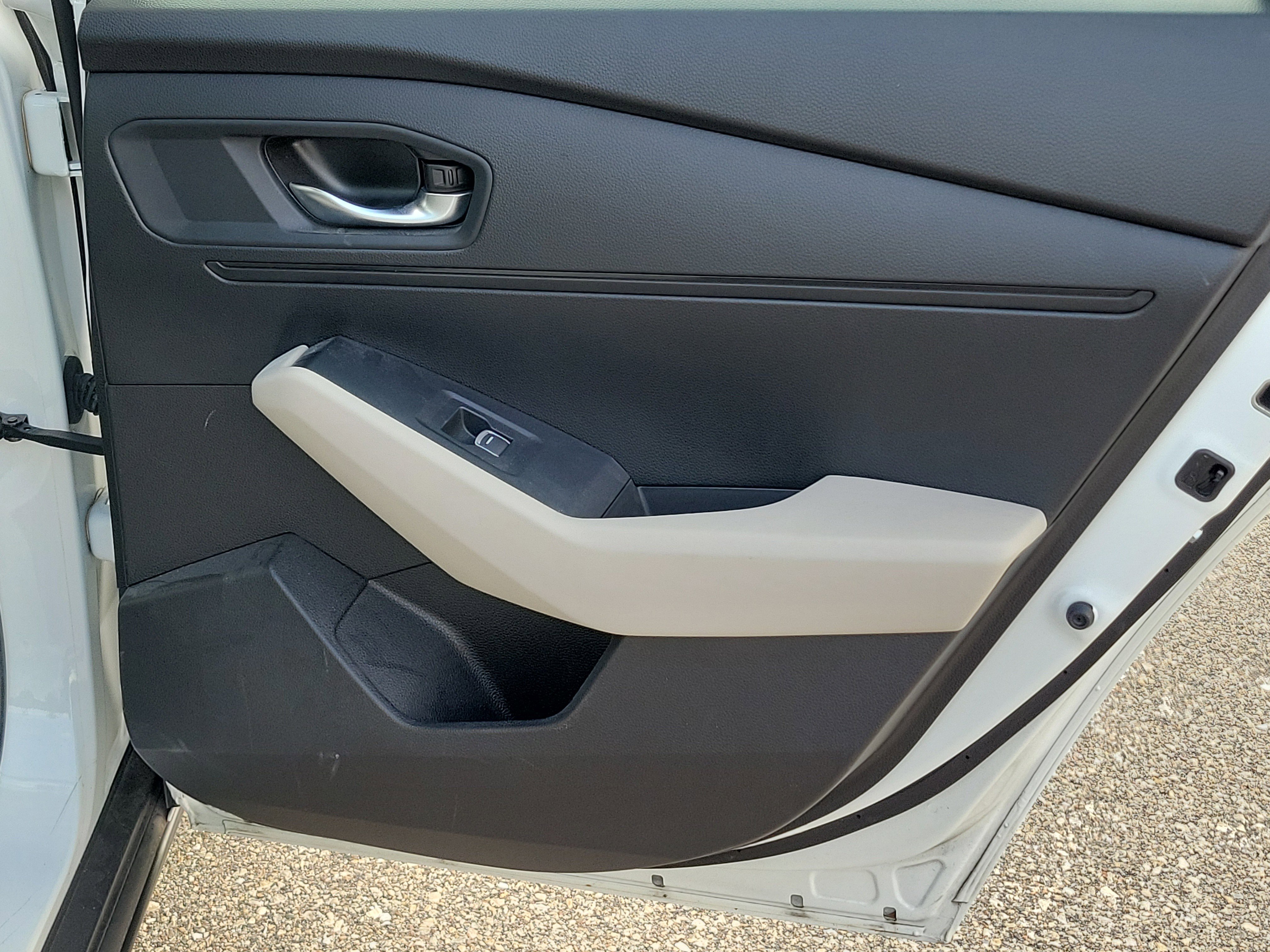 Used 2023 Honda Accord EX image 30