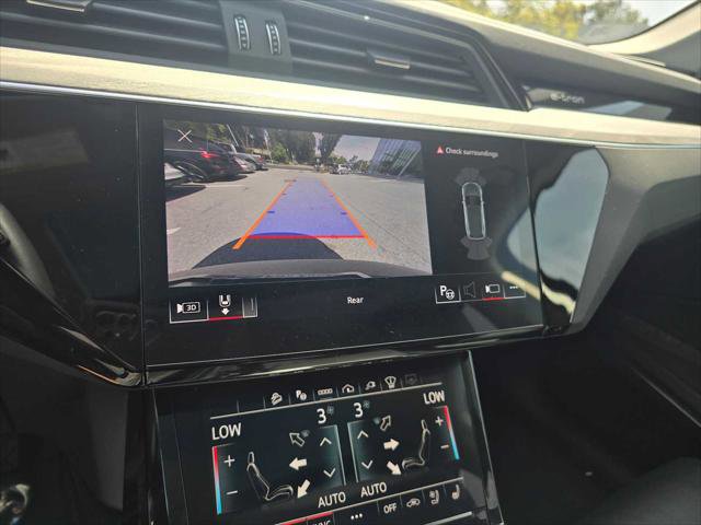 Used 2024 Audi Q8 e-tron Prestige w/ Prestige Package image 30