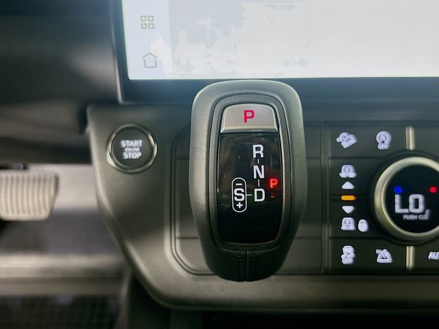 New 2026 Land Rover Defender 110 X-Dynamic SE image 17