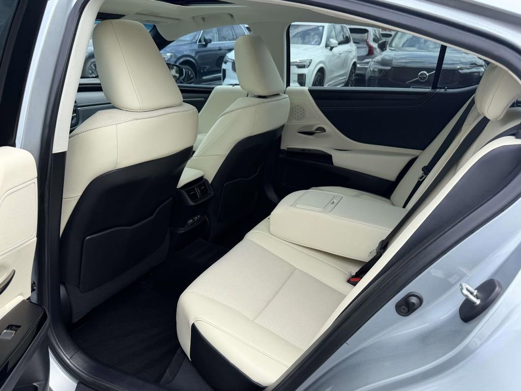Used 2022 Lexus ES 350 w/ Premium Package FWD image 15